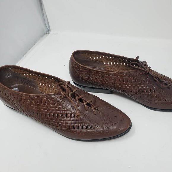 Vintage Enzo Angiolini Hand Tooled Leather Shoes with box - 7 - Picture 5 of 9